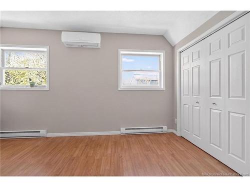 9 Mansfield, Moncton, NB 