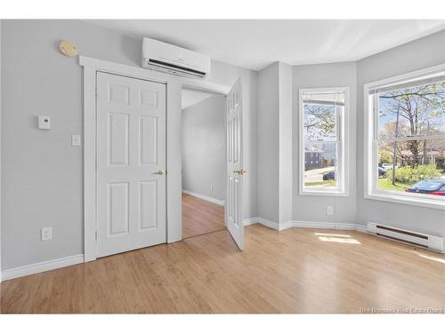 9 Mansfield, Moncton, NB 