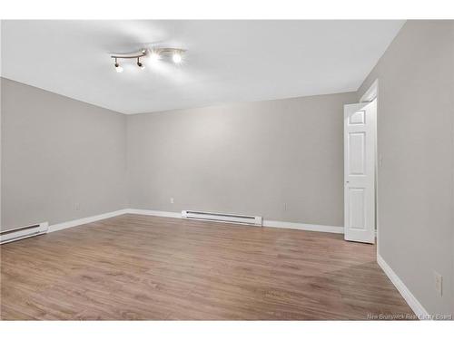 9 Mansfield, Moncton, NB 