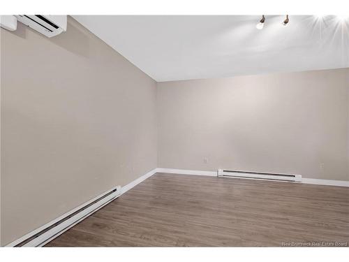 9 Mansfield, Moncton, NB 