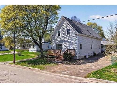9 Mansfield, Moncton, NB 