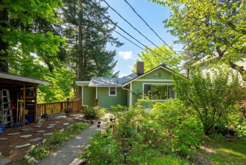 1055 Trillium Rd, Langford, BC 