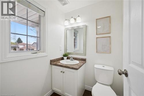 31 Tisdale Court, Kitchener, ON - Indoor Photo Showing Bathroom