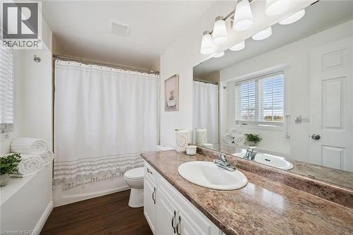 31 Tisdale Court, Kitchener, ON - Indoor Photo Showing Bathroom