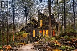 7702 MCNIVEN Road Milton, ON L0P 1B0