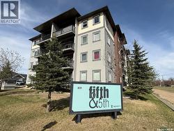 302 820 5th STREET NE Weyburn, SK S4H 2V2