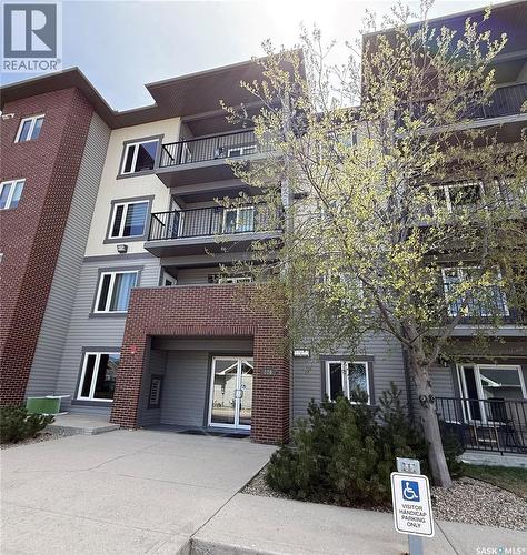 302 820 5Th Street Ne, Weyburn, SK - Outdoor With Balcony