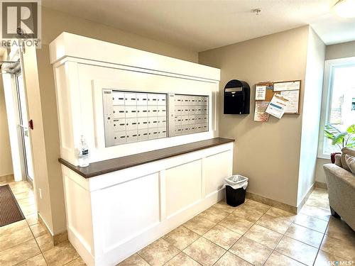 302 820 5Th Street Ne, Weyburn, SK - Indoor Photo Showing Other Room
