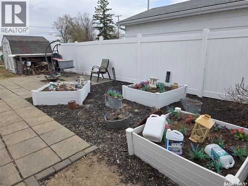 111 4Th Avenue N, Lucky Lake, SK 
