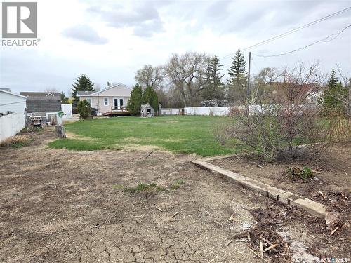 111 4Th Avenue N, Lucky Lake, SK 