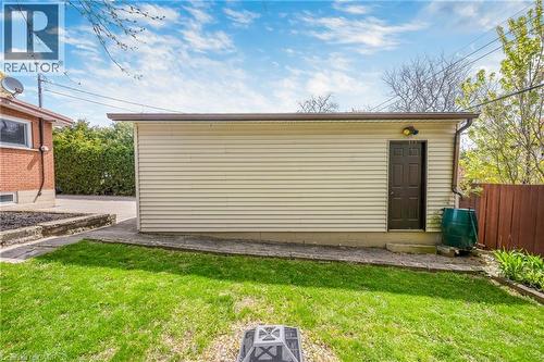 3 Tanager Court, Hamilton, ON - Outdoor