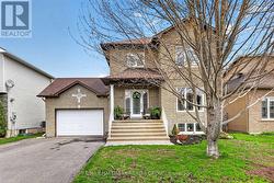 15 MANOIR STREET Russell, ON K0A 1W0