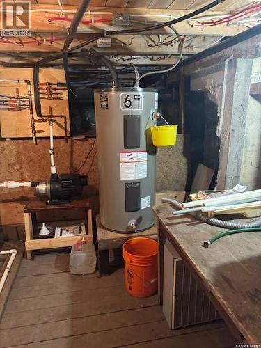 691 Joseph Crescent, Cochin, SK - Indoor Photo Showing Basement