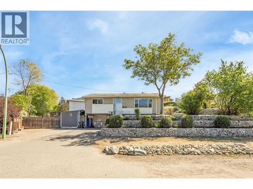 Boat parking - 1385 Orchard Drive, Kelowna, BC - Outdoor
