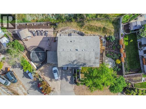 1385 Orchard Drive, Kelowna, BC - Outdoor