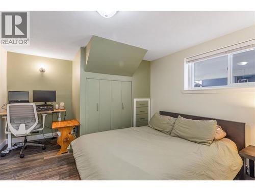 Guest bedroom or office - 1385 Orchard Drive, Kelowna, BC - Indoor