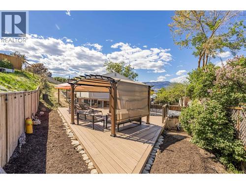 1385 Orchard Drive, Kelowna, BC - Outdoor With Deck Patio Veranda