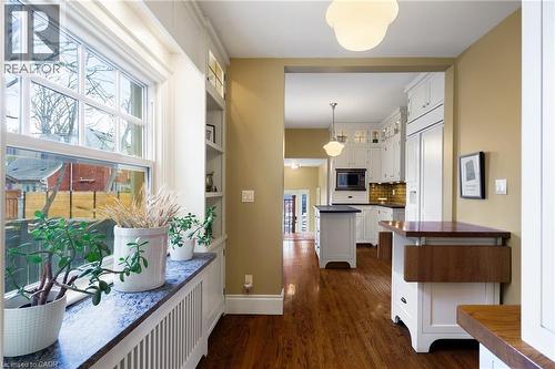 2 Oak Knoll Drive, Hamilton, ON - Indoor