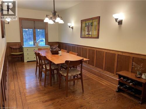 2 Oak Knoll Drive, Hamilton, ON - Indoor Photo Showing Dining Room