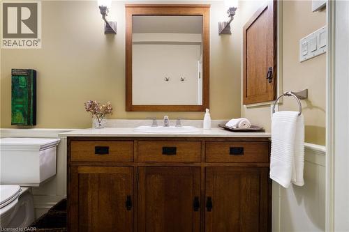 Primary Bathroom - 2 Oak Knoll Drive, Hamilton, ON - Indoor Photo Showing Bathroom