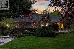 969 SANFORD Drive  Burlington, ON L7T 3G7