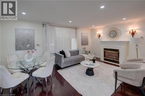 207 Christopher Drive, Cambridge, ON - Indoor Photo Showing Living Room With Fireplace