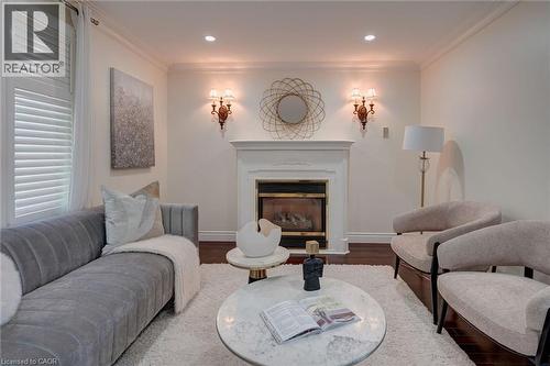 207 Christopher Drive, Cambridge, ON - Indoor Photo Showing Living Room With Fireplace
