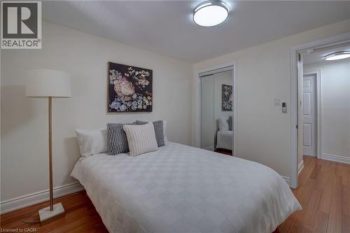 207 Christopher Drive, Cambridge, ON - Indoor Photo Showing Bedroom