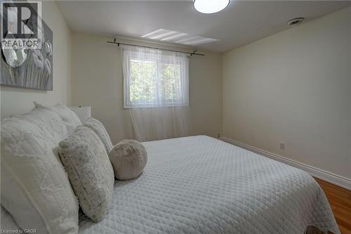 207 Christopher Drive, Cambridge, ON - Indoor Photo Showing Bedroom