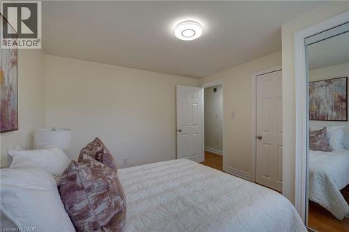 207 Christopher Drive, Cambridge, ON - Indoor Photo Showing Bedroom
