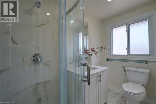207 Christopher Drive, Cambridge, ON - Indoor Photo Showing Bathroom