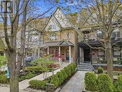 95 SARAH ASHBRIDGE AVENUE Toronto, ON M4L 3Y1