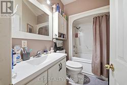 Unit A Upper - 2 Bed 1 Bath - 
