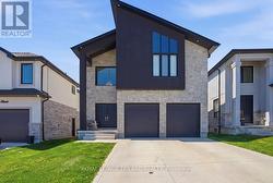 3601 LYNDS STREET  London South (South W), ON N6L 0G6
