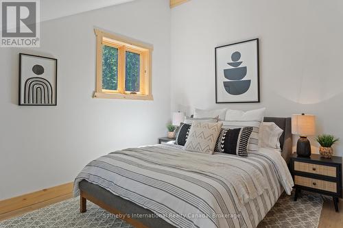 15 - 1213 Camp Jackson Road, Muskoka Lakes (Medora), ON - Indoor Photo Showing Bedroom