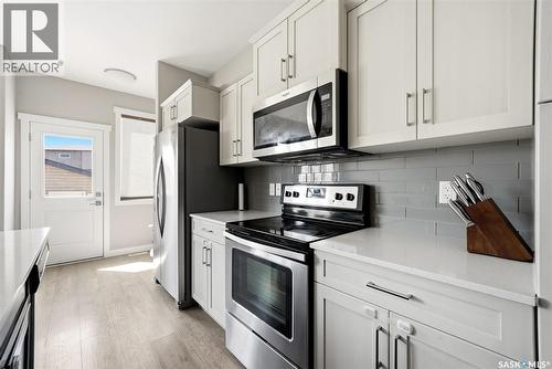 4217 E Keller Avenue, Regina, SK - Indoor Photo Showing Kitchen With Stainless Steel Kitchen