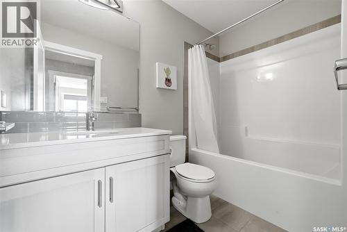 4217 E Keller Avenue, Regina, SK - Indoor Photo Showing Bathroom