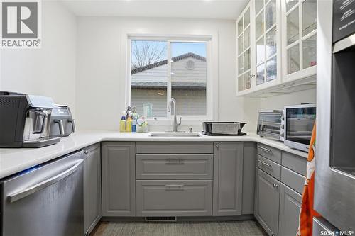 1113 Wilson Crescent, Saskatoon, SK - Indoor Photo Showing Kitchen