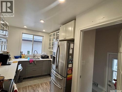 1113 Wilson Crescent, Saskatoon, SK - Indoor Photo Showing Kitchen