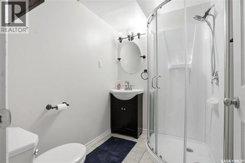 1113 Wilson Crescent, Saskatoon, SK - Indoor Photo Showing Bathroom