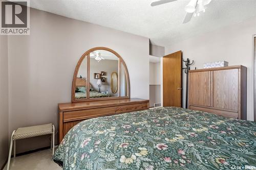 41 Spruceview Road, Regina, SK - Indoor Photo Showing Bedroom