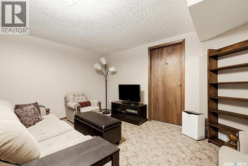 41 Spruceview Road, Regina, SK - Indoor