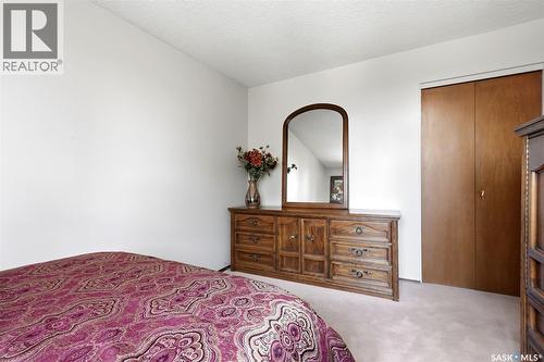 41 Spruceview Road, Regina, SK - Indoor Photo Showing Bedroom