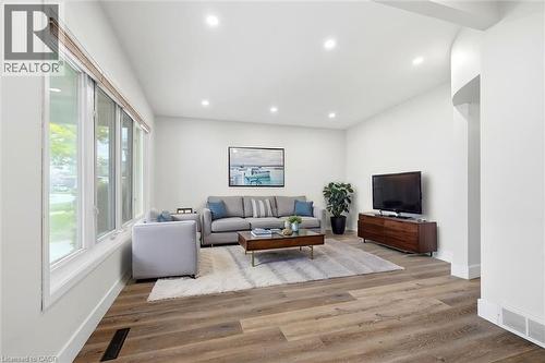 Virtually staged - 16 Ronaldshay Avenue, Hamilton, ON - Indoor