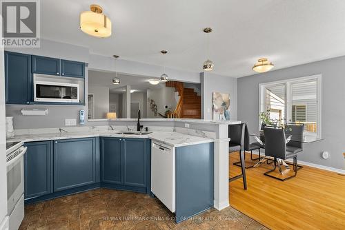 106 Bloomingdale Street, Ottawa, ON - Indoor Photo Showing Kitchen With Upgraded Kitchen
