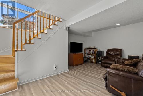 106 Bloomingdale Street, Ottawa, ON - Indoor