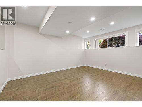 1638 Lindsay Drive, Kelowna, BC - Indoor Photo Showing Other Room