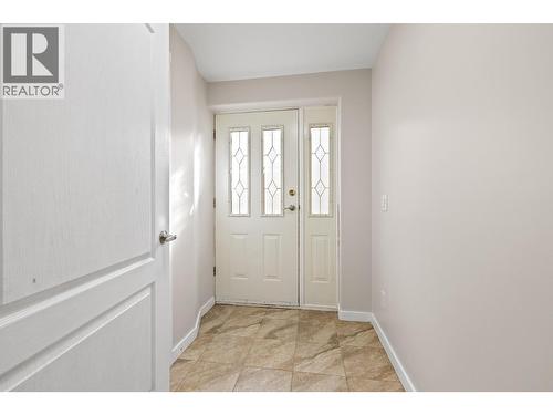 1638 Lindsay Drive, Kelowna, BC - Indoor Photo Showing Other Room