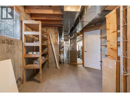 1638 Lindsay Drive, Kelowna, BC - Indoor Photo Showing Basement
