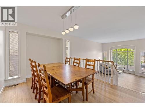 1638 Lindsay Drive, Kelowna, BC - Indoor Photo Showing Dining Room